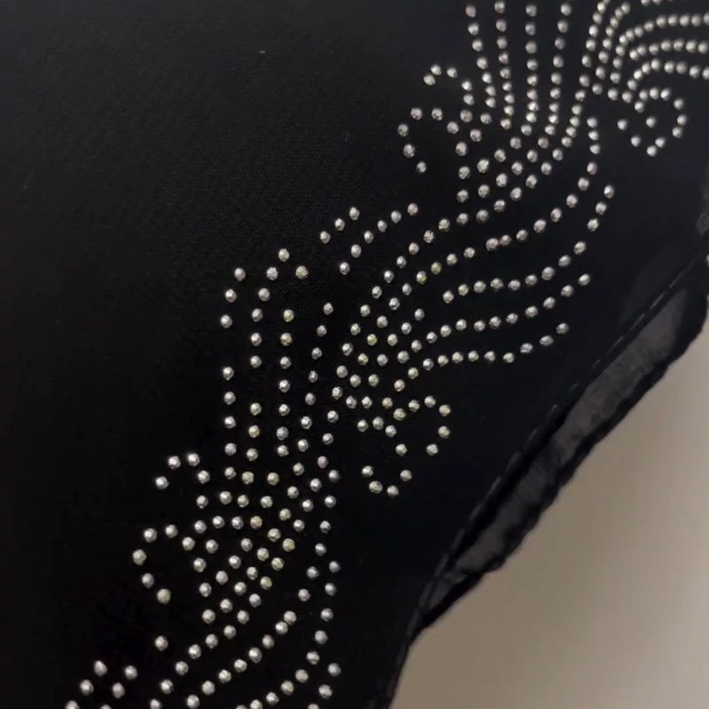 روسری  کرپ خاویار نگینی